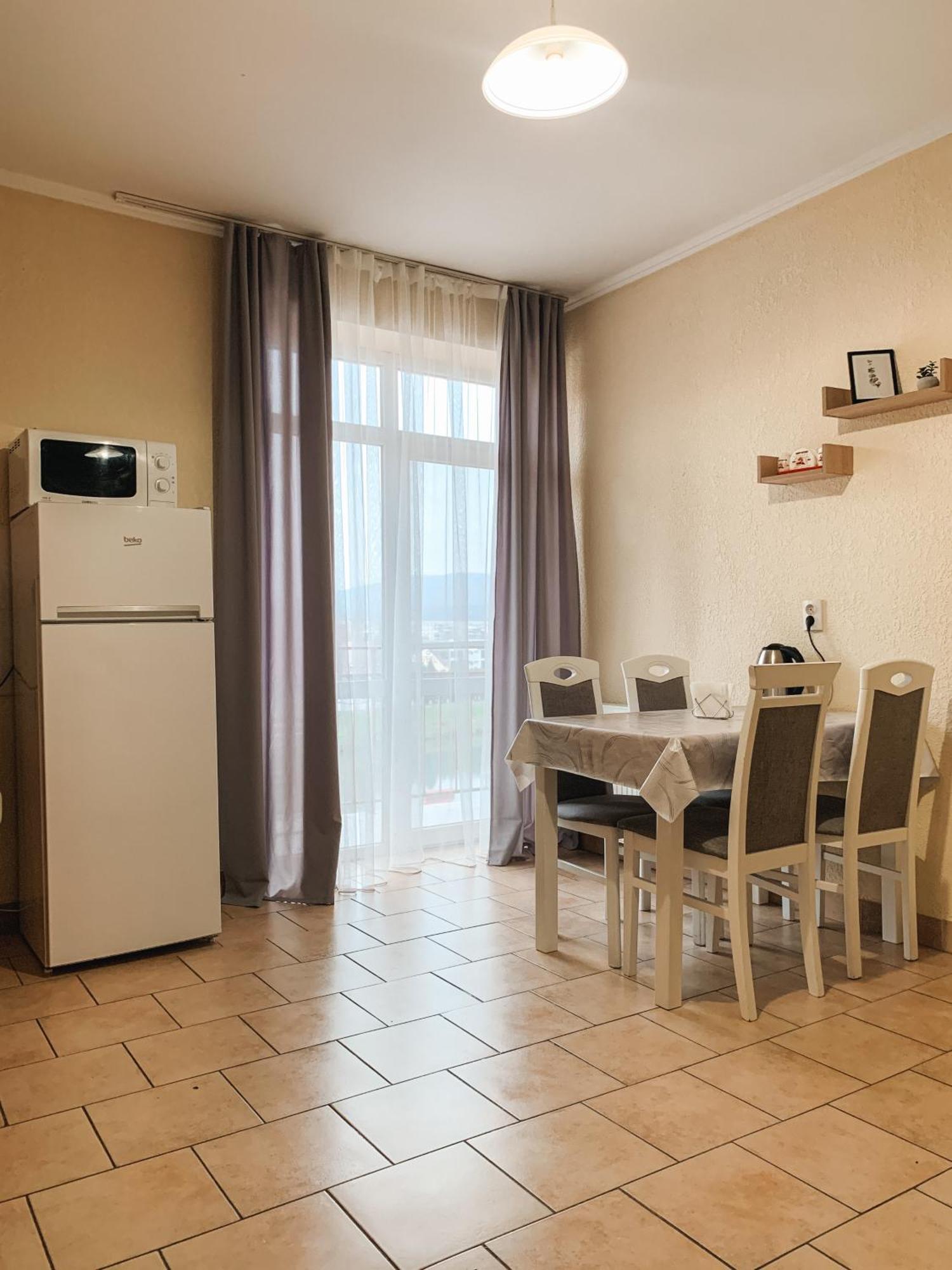 Apartments Domovik Parkaniya, 2A 穆卡切沃 外观 照片